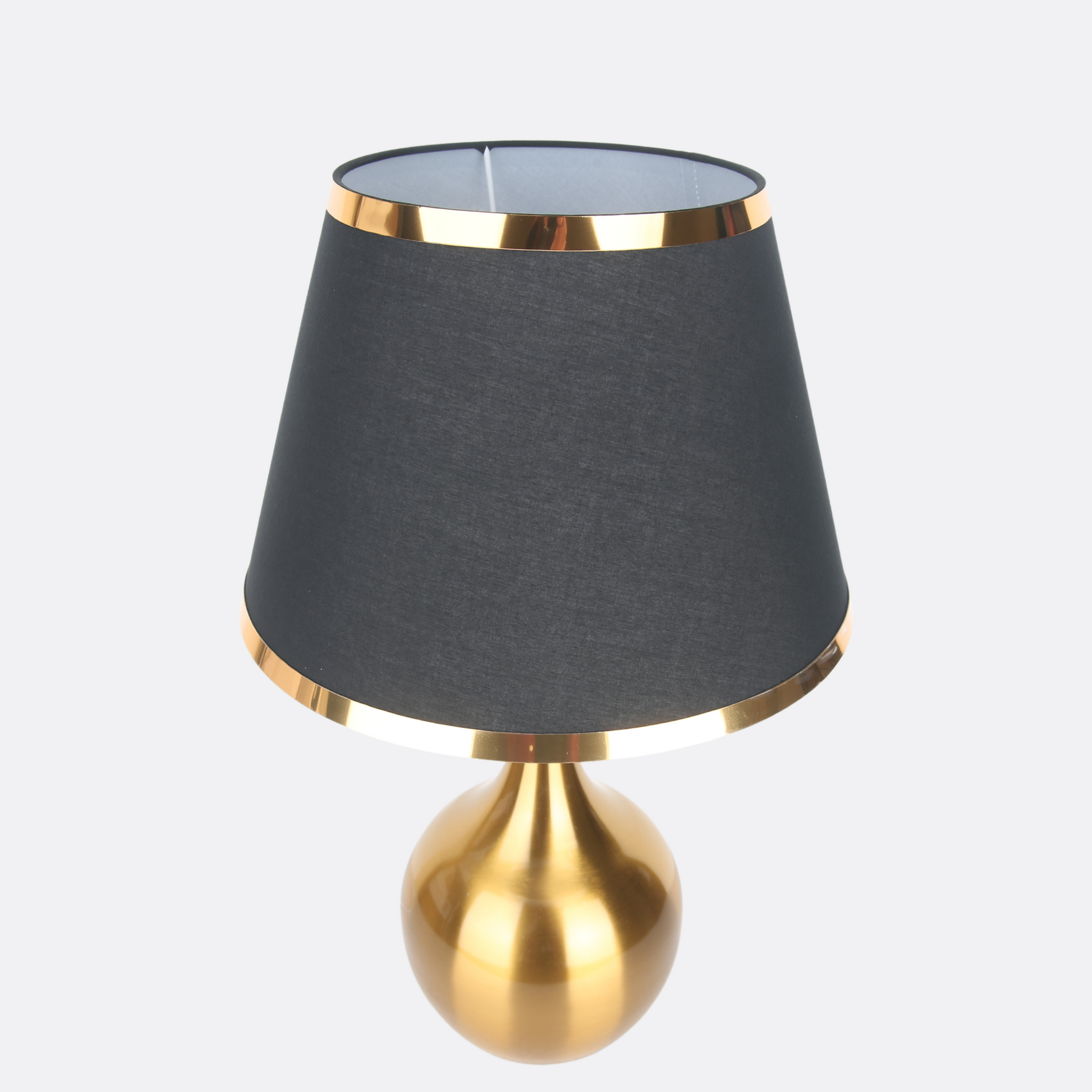 Broad Base Brass Lamp