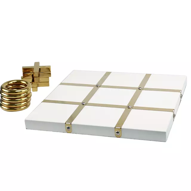 Nouhts & Crosses Board Game